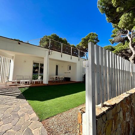 Angolo Mare Apartments & Rooms Porto Pino Luaran gambar