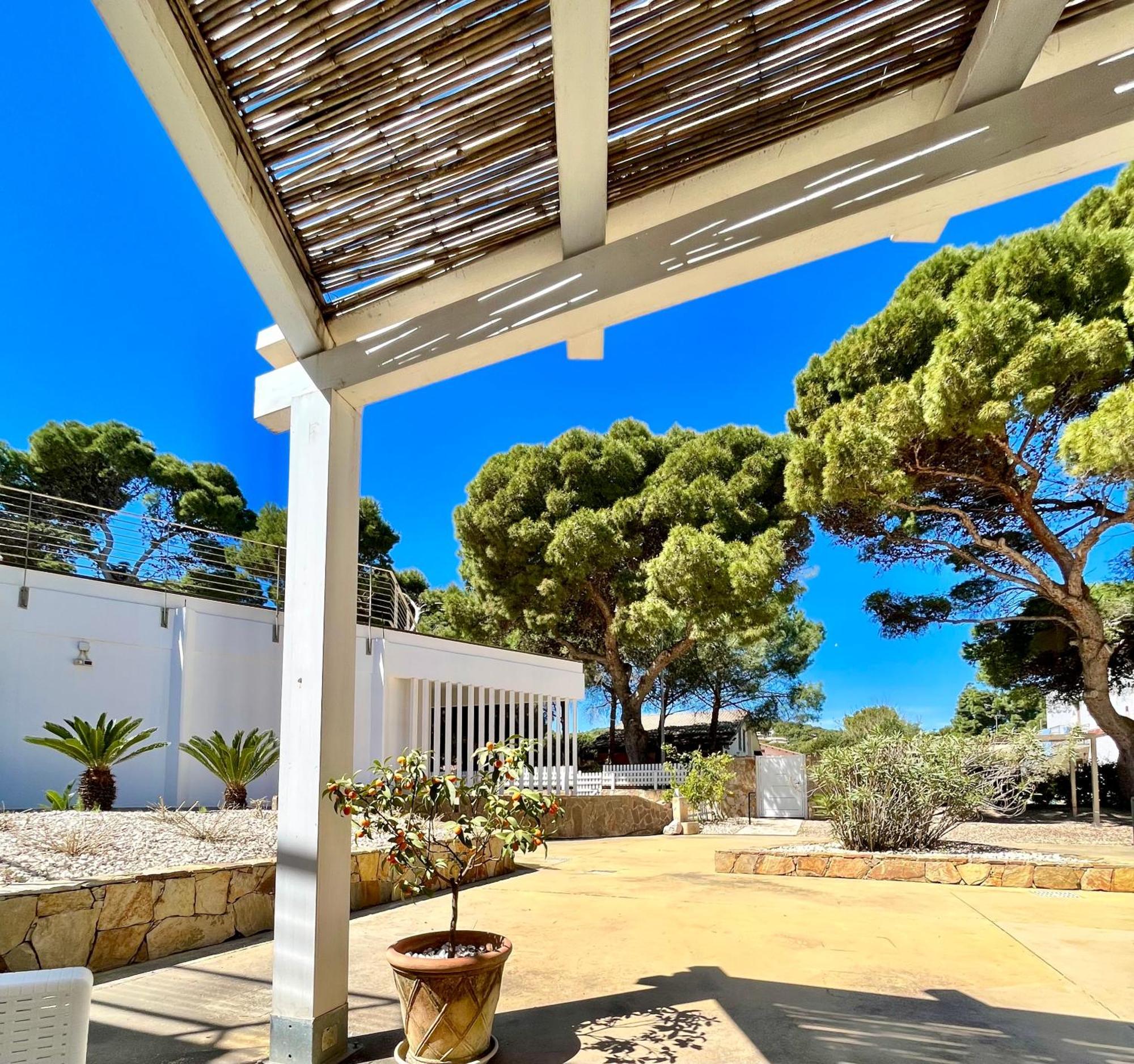Angolo Mare Apartments & Rooms Porto Pino Luaran gambar